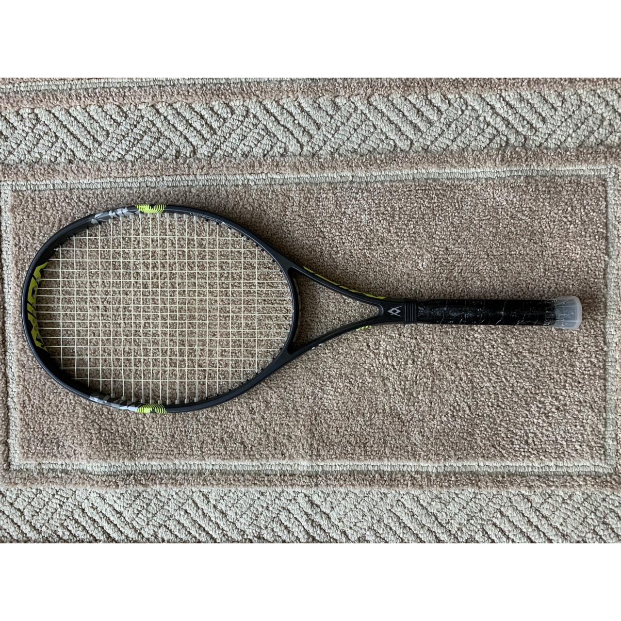 V-Sense V1 Pro, 4 1/4 grip, Used, Strung, No grip